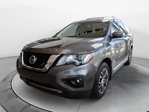 2017 Nissan Pathfinder Platinum