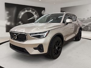 2023 Volvo XC40 Plus Bright Theme