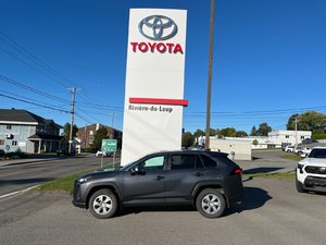 Toyota RAV4 LE AWD 2022