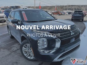 Mitsubishi Outlander *SE TOIT PANO VOLANT CHAUFFANT* 2024