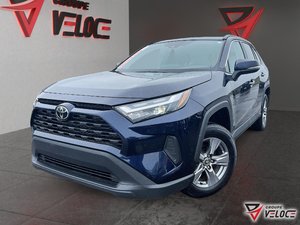 Toyota RAV4 *XLE TOIT OUVRANT SIEGES CHAUFFANT* 2024