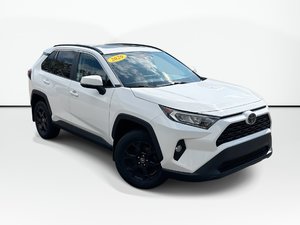2020 Toyota RAV4 XLE | Roof | USB | Cam | HtdWheel | Bluetooth