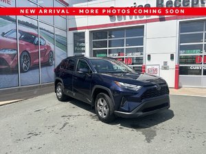 Toyota RAV4 XLE 2022