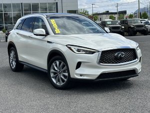 Infiniti QX50 Essential AWD TOIT PANO 2021