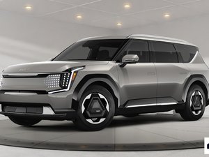 2026 Kia EV9 Land AWD w/ Premium Package