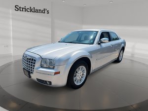 2010 Chrysler 300 C 4D Sedan