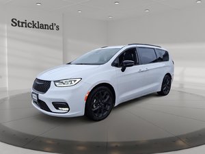 2025 Chrysler Pacifica Limited FWD