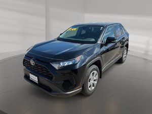 2022 Toyota RAV4 LE AWD