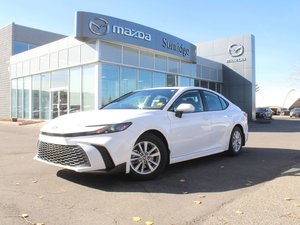 2026 Toyota Camry SE W/ HEATED SEATS / HEATED MIRRORS