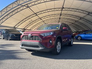 2021 Toyota RAV4 XLE AWD W / APPLE CARPLAY / ANDROID AUTO