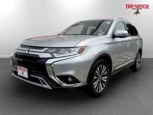 2020 Mitsubishi OUTLANDER ES, keyless entry, backup camera, Bluetooth