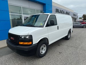 GMC Savana Cargo 2500 WT 135 2025