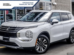 2025 Mitsubishi OUTLANDER LE