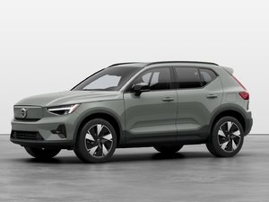 2025 Volvo EX40 Plus
