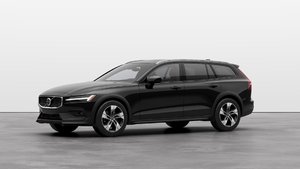 2025 Volvo V60 Cross Country PLUS