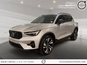 Volvo XC40 Ultimate Dark Theme B5 2023