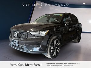 2024 Volvo XC40 Plus Dark Theme