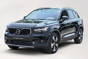 2021 Volvo XC40 T5 AWD MOMENTUM