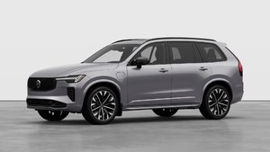 2026 Volvo XC90 PLUG-IN HYBRID Plus 7-Seater (Dark Theme)
