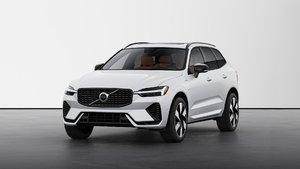2025 Volvo XC60 Plug-in Hybrid ULTRA DARK THEME