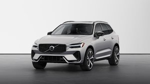 2025 Volvo XC60 B5 AWD Ultra Dark Theme