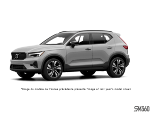 Volvo XC40 B5 AWD Ultra Dark Theme 2025