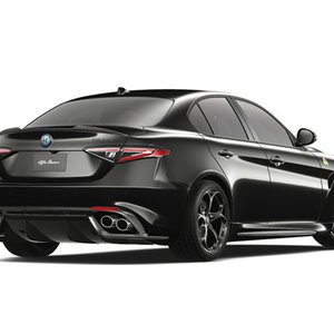 ALFA ROMEO GIULIA 100 TH ANN 2024 photo-4