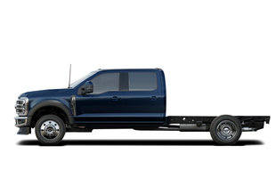 2023 FORD F-450 CHASSIS CAB LARIAT photo-0