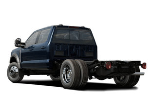 2023 FORD F-450 CHASSIS CAB LARIAT photo-4
