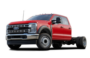 2023 FORD F-450 CHASSIS CAB XLT photo-1