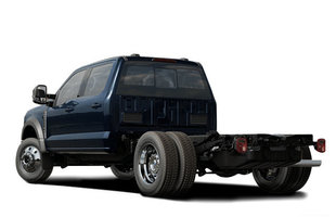 2024 FORD F-450 CHASSIS CAB LARIAT photo-4