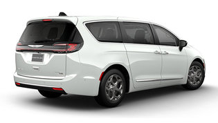 2024 CHRYSLER PACIFICA LIMITED AWD photo-4