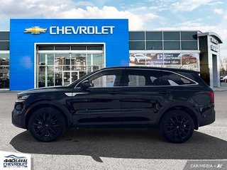 Kia Sorento LX+-7PASSAGERS-MAGS NOIR-SIÈGES CHAUFFANT 2023 à Charlemagne, Québec - 3 - w320h240px