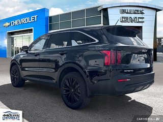 Kia Sorento LX+-7PASSAGERS-MAGS NOIR-SIÈGES CHAUFFANT 2023 à Charlemagne, Québec - 4 - w320h240px