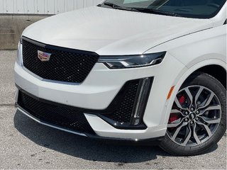 2025 Cadillac XT6 in Joliette, Quebec - 6 - w320h240px