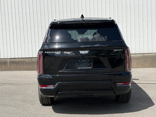 Cadillac Escalade IQL  2026 à Joliette, Québec - 5 - w320h240px