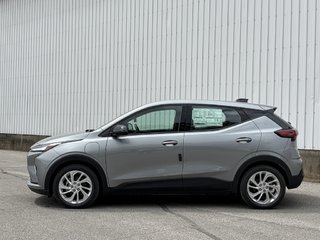 2027 Chevrolet Bolt in Joliette, Quebec - 3 - w320h240px