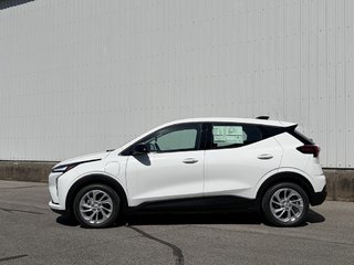 2027 Chevrolet Bolt in Joliette, Quebec - 3 - w320h240px