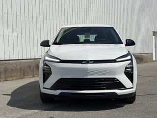 2027 Chevrolet Bolt in Joliette, Quebec - 2 - w320h240px