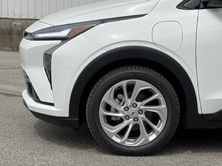 2027 Chevrolet Bolt in Joliette, Quebec - 6 - w320h240px