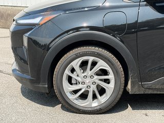 2027 Chevrolet Bolt in Joliette, Quebec - 6 - w320h240px