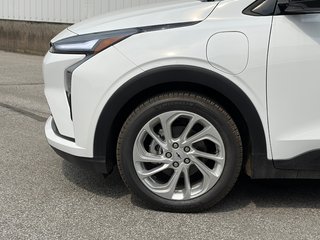 Chevrolet Bolt  2027 à Joliette, Québec - 6 - w320h240px