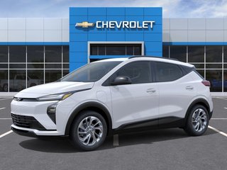 2027 Chevrolet Bolt in Joliette, Quebec - 2 - w320h240px