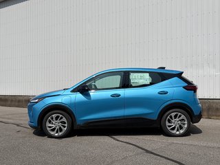 2027 Chevrolet Bolt in Joliette, Quebec - 4 - w320h240px