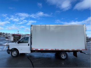 Chevrolet EXPRESS CUTAWAY 3500  2024 à Joliette, Québec - 3 - w320h240px