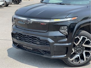 Chevrolet Silverado EV  2025 à Joliette, Québec - 6 - w320h240px