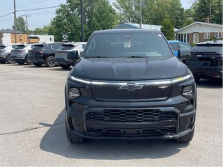 Chevrolet Silverado EV  2025 à Joliette, Québec - 2 - w320h240px