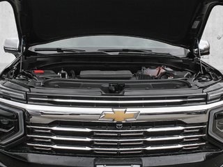 2025 Chevrolet Suburban in Joliette, Quebec - 6 - w320h240px
