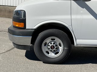 2026 GMC Savana Cutaway 3500 in Joliette, Quebec - 5 - w320h240px
