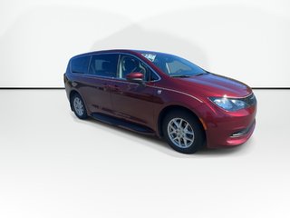 2022 Chrysler GRAND CARAVAN SXT | Cam | PwrDoors |USB | Warranty to 2027